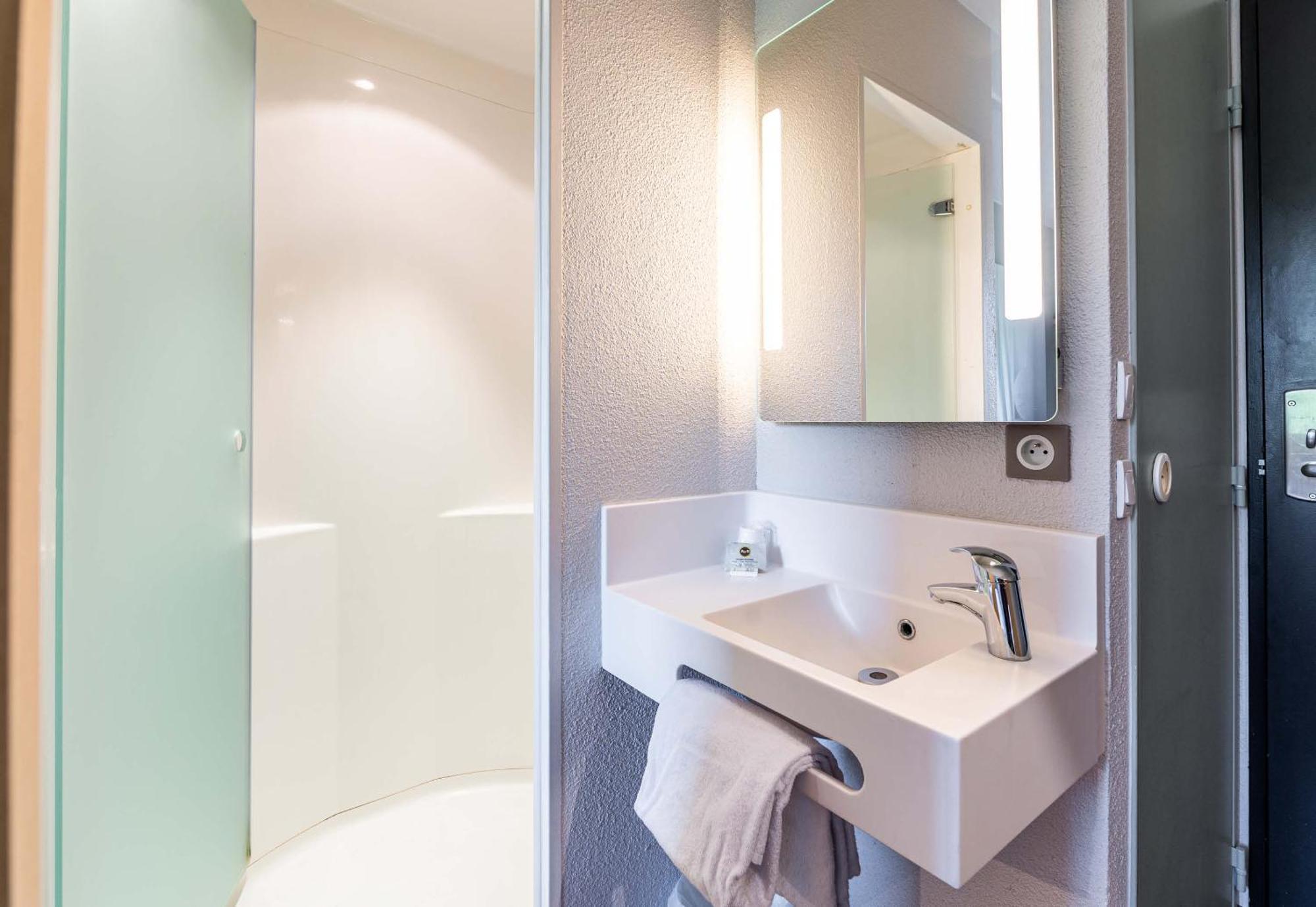 B&B Hotel Saint Jean De Maurienne Sainte-Marie-de-Cuines المظهر الخارجي الصورة